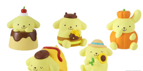 Cute Pompompurin plush toys in various sizes.